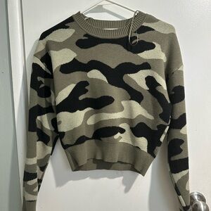 No Boundaries Green and Black Crew Neck Sweater